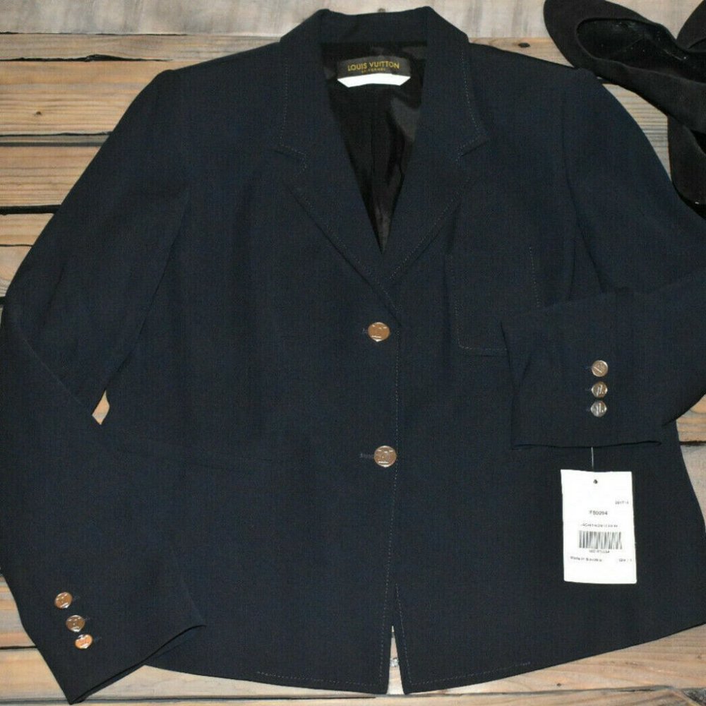 NWT 100% Authentic Louis Vuitton Women's Blazer!